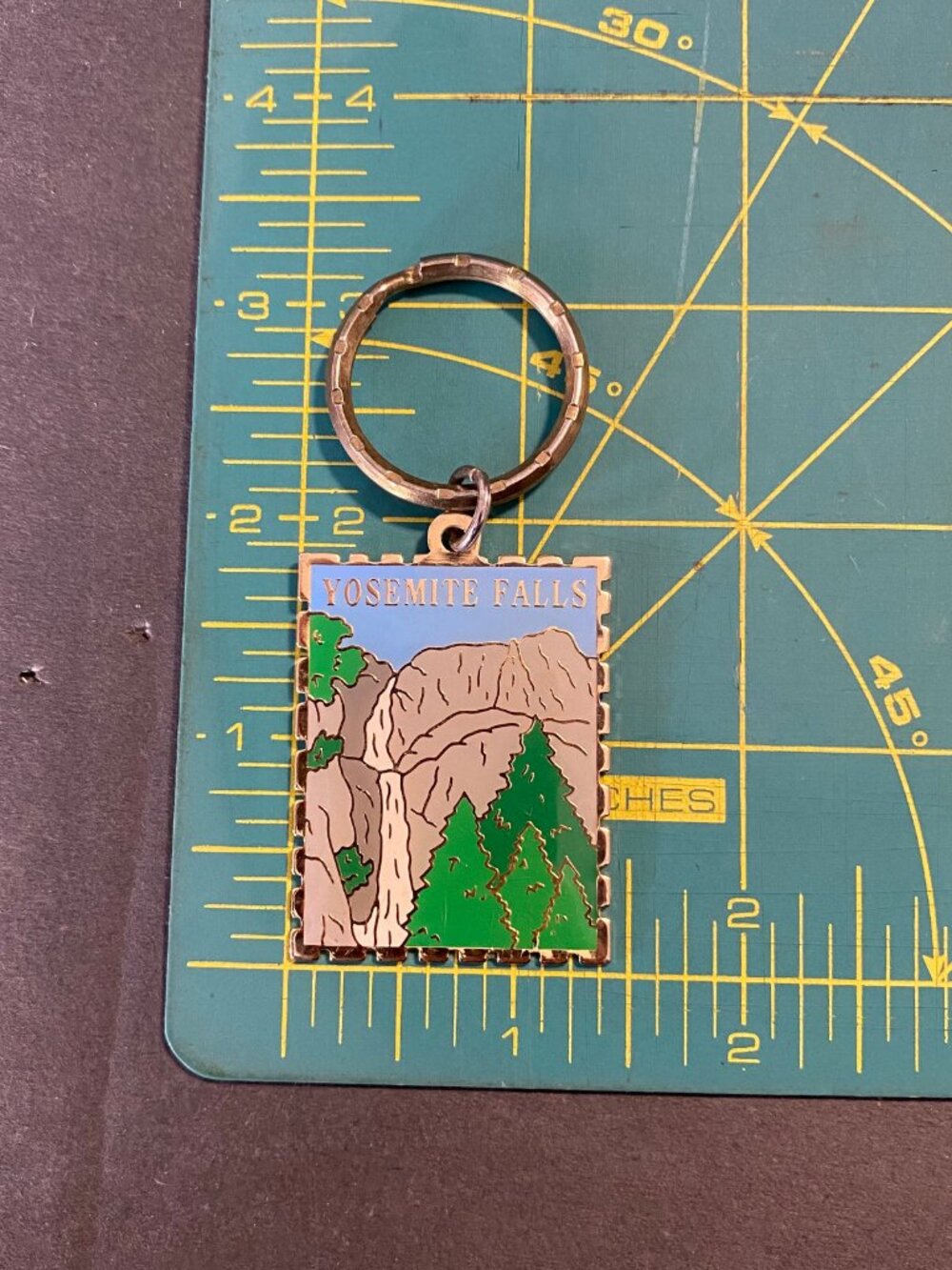 Pinnacle Designs Yosemite Falls Gold Keychain